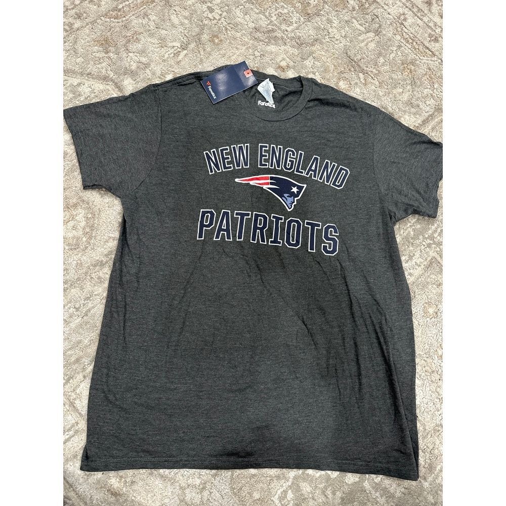 New‎ England patriots Gray Short Sleeve t shirt NWT L Athleisure Sporty
